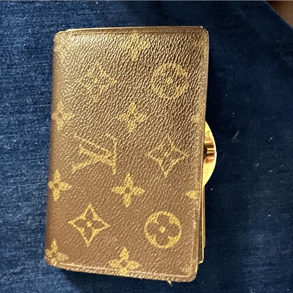 Vintage LV Walllet - Picture 2 of 12